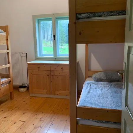 For Big Groups, Nature Is Calling Chalet *